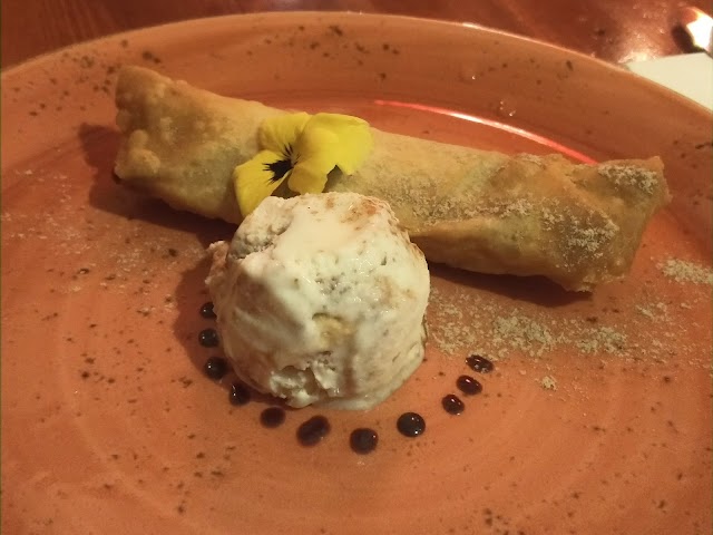 La Mère Restaurant