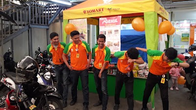 Photos of Yomart Garuda