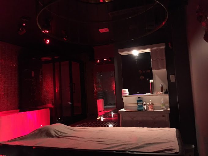 Massage & Spa Hoàng Long, 35-37 Đường Số 8, Bình Chánh