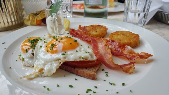 Schlosscafé im Palmenhaus