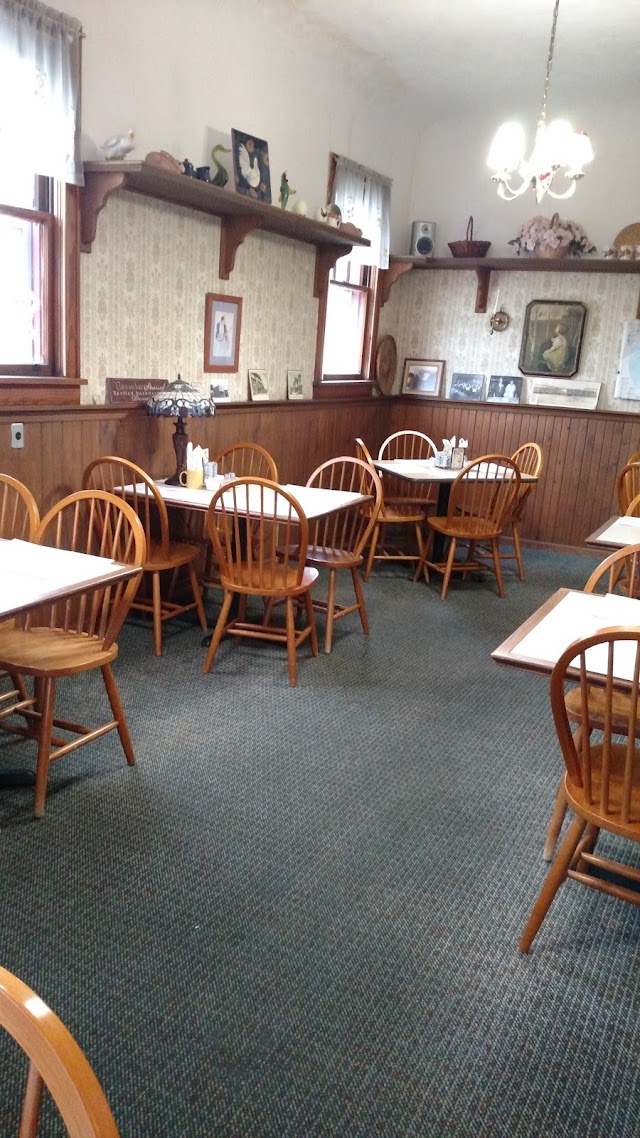 Bucktail Hotel