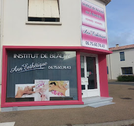 Photo n°9 de Ann'Esthétique à Grosbreuil (Institut de beauté)