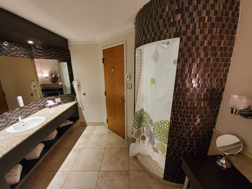 Amosphère Resort - Visual