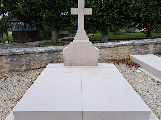 A La Croix De Lorraine - Thumbnail