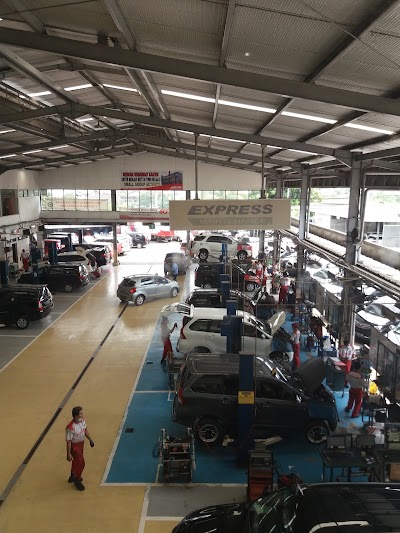 Photos of AUTO 2000 Bekasi Timur