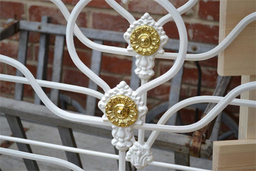 Coast to Country Antique Beds - Thumbnail