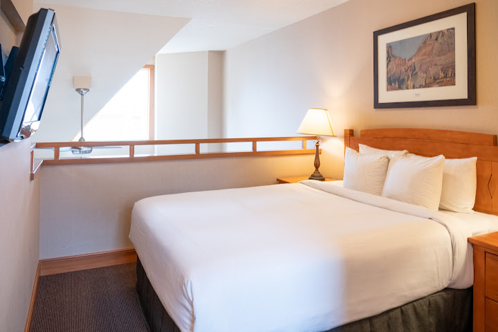 Hidden Ridge Resort by null