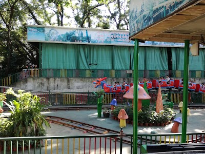 Photos of Zhongshan Park Children's Amusement Park