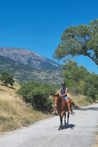 CHEVAL'HARMONIE Monitrice d'équitation Guillestre - Thumbnail