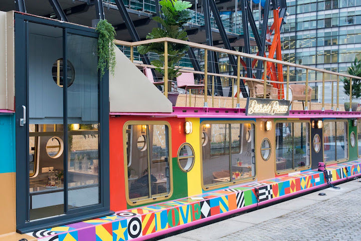 Darcie & May Green by null