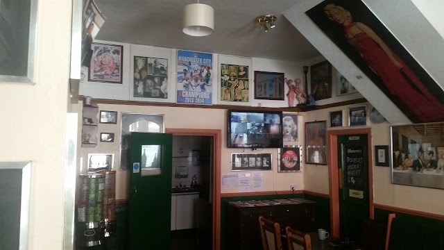 Monroes Hotel