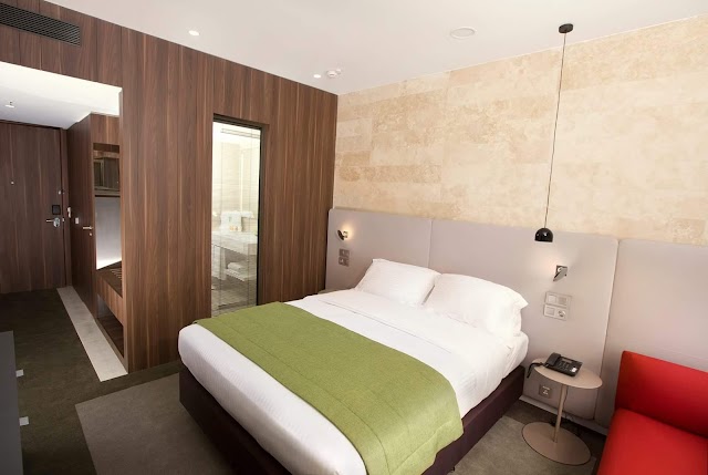 Holiday Inn Algiers - Cheraga Tower, an IHG Hotel