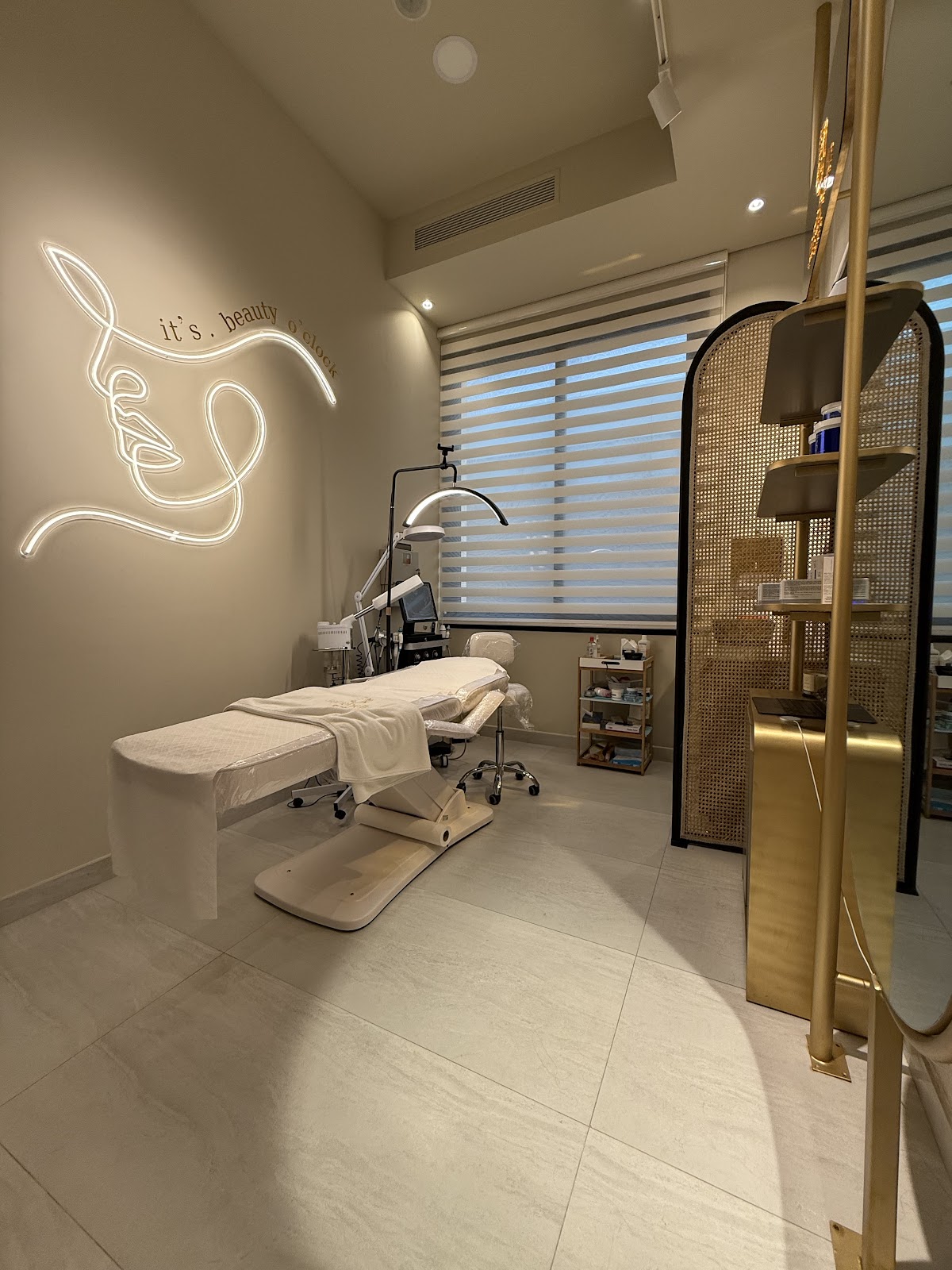 JanaBelle Clinic LLC - صورة 2