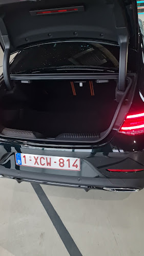MERCEDES-BENZ BYmyCAR Brussels openingstijden