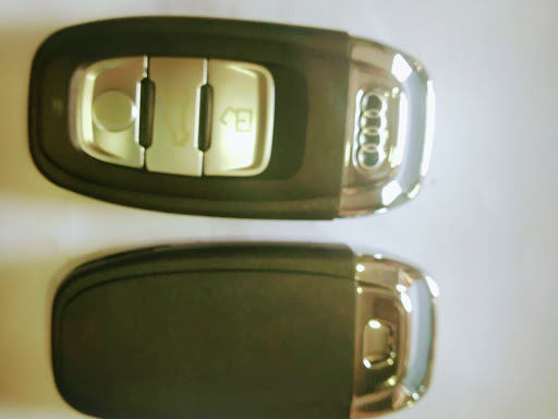Audi key