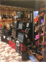 Photo n°23 de HENDRICK MUSIC à Blois (Magasin de musique)