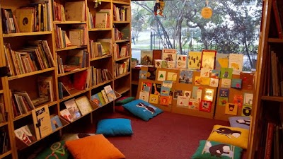 Photos of Librer&iacute;a de Babel