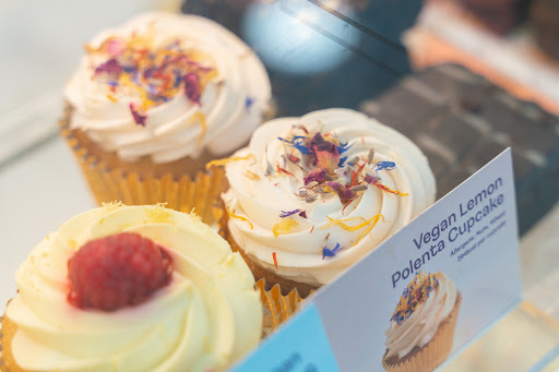Lola's Cupcakes Bluewater - Thumbnail