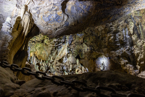 Bilsteintal: Tropfsteinhöhle und Wildpark in Warstein - Thumbnail