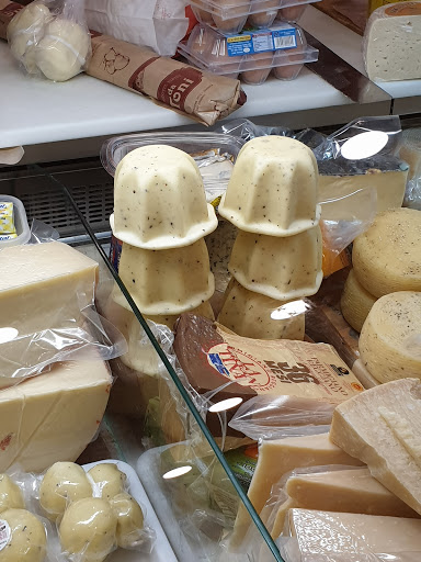 Gastronomia e prodotti tipici "Da Toni" - Thumbnail