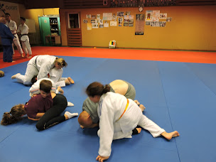 Photo n°6 de JUDO - JUJITSU - SELF_DEFENSE Cominois. Comines France à Comines (Club de self-defense)