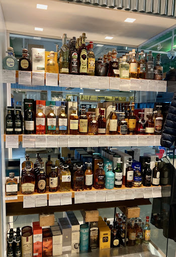 Toby's Liquor Store - North Shore Gallery - Canada