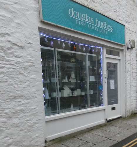 http://douglashughesfinejewellery.com/