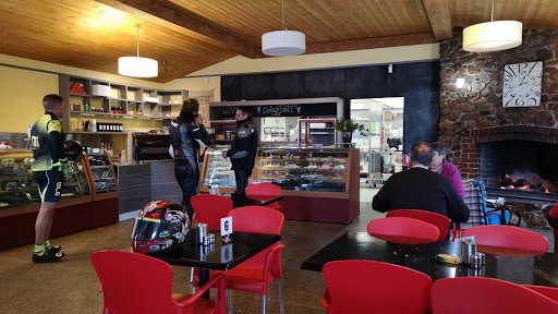 Kinglake Bakery - Visual
