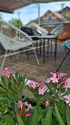 Photo n°33 de MAMIE'S - restaurant bar salon à Charavines (Bar lounge)