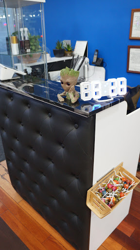 Cube Salon - Visual