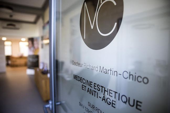 Pôle santé Lescombes, 222 Av. du Taillan, 33320 Eysines