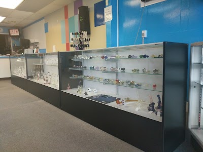 Top Shelf Unlimited 'Tobacco Glassware & Accessories'