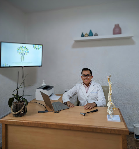 Ortopedista y Traumatólogo - Cirugía de Columna - Dr. Alejandro Miguel Zambrano - Thumbnail