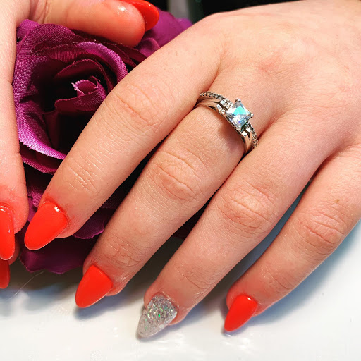 Diamond Nails & Me - Thumbnail