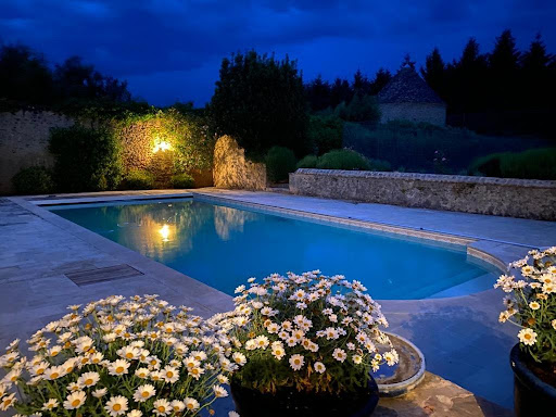 Photo de Château de Lauresse: Chambre d'hôtes de luxe au Mans, avec piscine, spa, sauna et hammam et salle de réception, Sarthe à Lombron (72450)