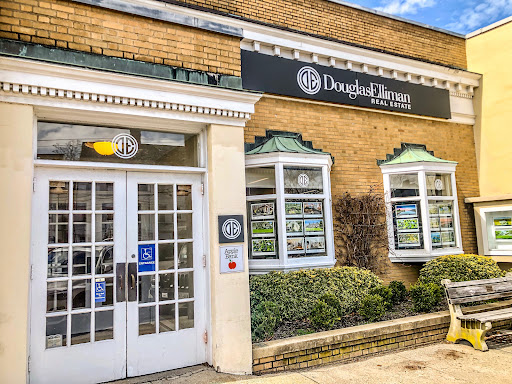 Douglas Elliman Real Estate Office in Sag Harbor, NY - Thumbnail