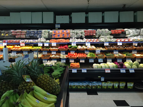 Tamura's Market Wailuku by null