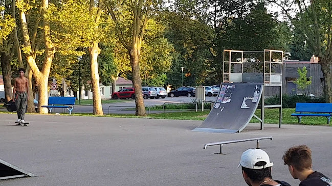 Opinii despre Complexe de Bétange în Thionville - Autre