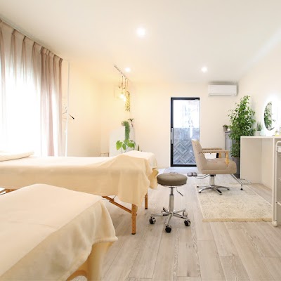 まつげパーマ専門サロン hacchi