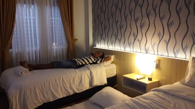 Photos of HOTEL & RESTAURANT MATAHARI