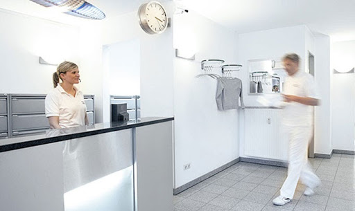 Apollonia Praxisklinik | Zahnarzt Düsseldorf - Thumbnail
