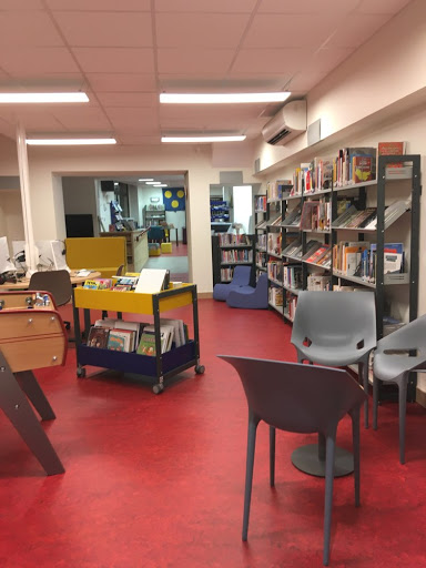 Library De Blasimon