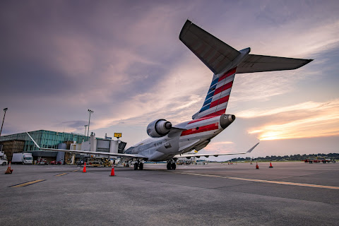 McGhee Tyson Airport by null