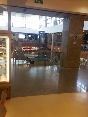 River Plaza Mall, Author: Jón Stefán Hjaltalín