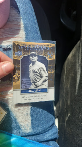 BJ’s Sports Cards & Memorabilia - Thumbnail