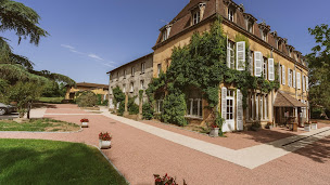 Photo n°1 de Logis Hôtel le Château de la Barge à Crêches-sur-Saône (Restaurant)