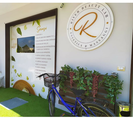 River Beauty Lab di Valentina Grazini Gallery - Italy