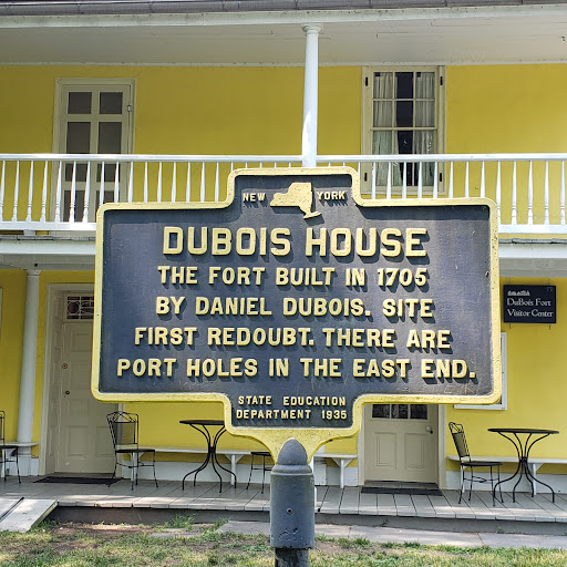 Dubois Stone Fort House