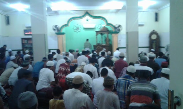 Di Masjid Diinul Qoyyimah, Author: Gilang Ramdani