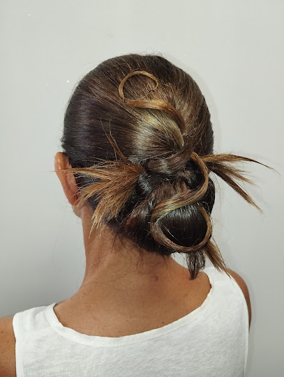 Delph in coiffure